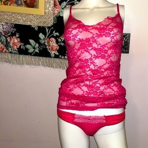 6 piece lingerie set medium thong & lace small top hot pink & accessories